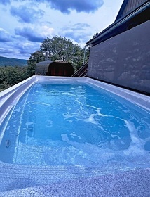 Chalupa s baznem - Orlick hory - Pastviny