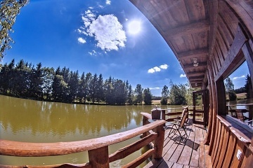 Glamping chata na vod� s wellness - ji�n� �echy