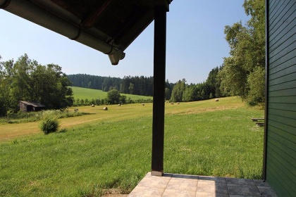 Chata samota u rybníka - loďka, koupání a rybaření