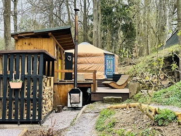 Glamping s wellness - Dv�r Kr�lov� nad Labem