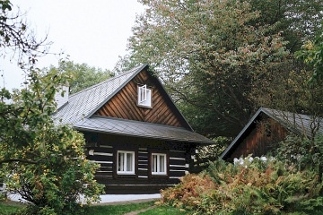 Chalupy Roubená a Zděná - Beskydy - Krásná