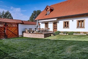 Stylová chalupa s bazénem a wellness - Vysočina