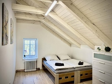 Chalupa s baz�nem - Rejv�z - Rychlebsk� stezky