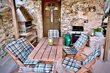 Chalupa s baz�nem - Rejv�z - Rychlebsk� stezky