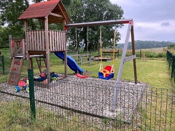 Rodinn� chalupa �esk� st�edoho�� - Bukov� hora