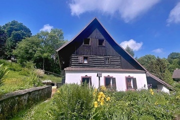 Rodinn� chalupa �esk� st�edoho�� - Bukov� hora