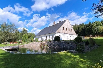 Chalupa Kr�lick� Sn�n�k - wellness a koupac� jez�rko