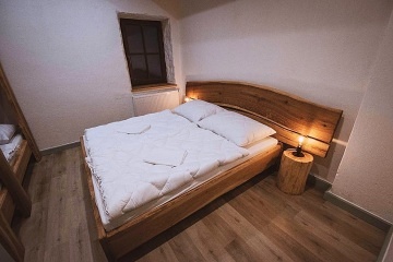 Chalupa Kr�lick� Sn�n�k - wellness a koupac� jez�rko