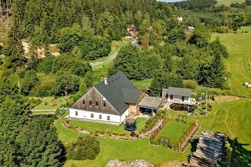 Chalupa Kr�lick� Sn�n�k - wellness a koupac� jez�rko