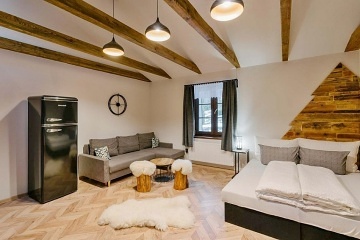 Chalupa u Ond�ejn�ku - baz�n a sauna - Lys� hora