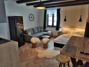 Chalupa u Ond�ejn�ku - baz�n a sauna - Lys� hora