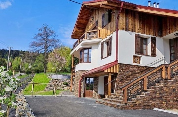 Chalupa u Ond�ejn�ku - baz�n a sauna - Lys� hora