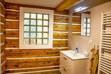 Wellness chalupa �ern� hora - Krkono�sk� magistr�la