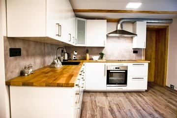 Wellness chalupa �ern� hora - Krkono�sk� magistr�la