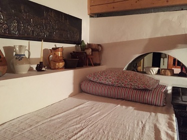 Polorouben� chalupa s baz�nem - Orlick� hory