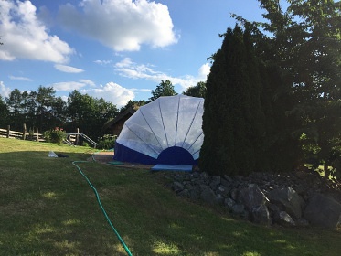 Polorouben� chalupa s baz�nem - Orlick� hory