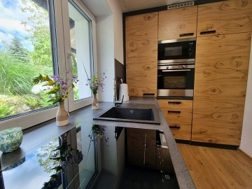 Chalupa s v��ivkou a rybn�kem - Rozhledna Bukovka