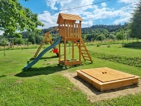 Chata u lesa s rybn�kem - v��ivka - Rozhledna Bukovka