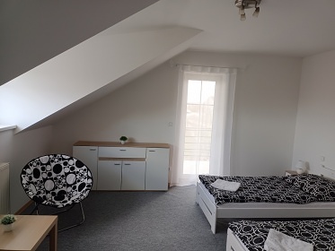 Rodinn� chalupa - CHKO T�ebo�sko - Blansk� les