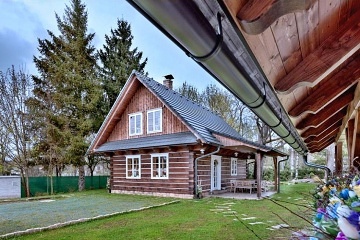 Roubenka ���rsk� vrchy - sauna a koupac� jez�rko