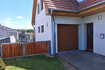 Chalupa s baz�nem - Lednicko-valtick� are�l