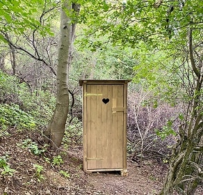 Glamping na Vyso�in� - posed u p�ehrady V�r