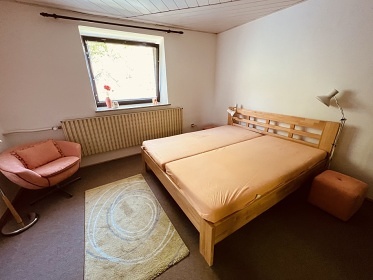 Rodinn� chalupa s baz�nem - Moravsk� Krumlov