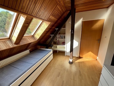 Rodinn� chalupa s baz�nem - Moravsk� Krumlov