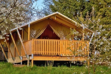 Glamping s vířivkou - hrad Kost - Trosky - Český ráj