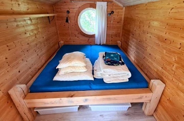 Glamping u rybn�ka - Maringotka Jizersk� hory