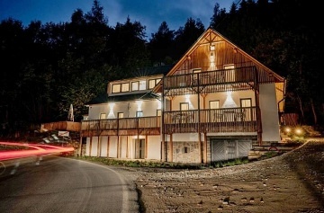 Chata Jeseníky - koupací jezírko a sauna