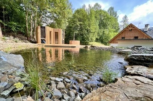 Chata koupací jezírko a sauna - apartmány Jeseníky