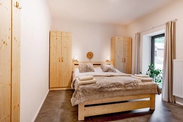 Chata koupací jezírko a sauna - apartmány Jeseníky