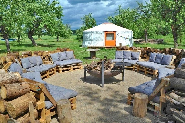 Glamping s wellness - 4 Jurty - Střední Čechy