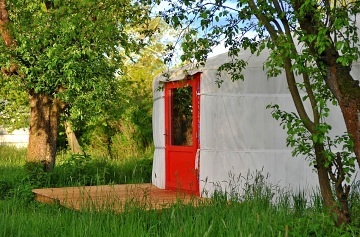 Jurty v Sadu - Glamping Štolmíř - Český Brod