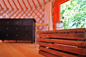 Jurty v Sadu - Glamping Štolmíř - Český Brod