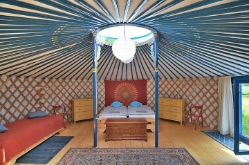 Jurty v Sadu - Glamping Štolmíř - Český Brod