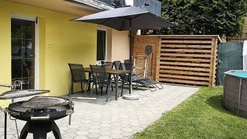 Chata s baz�nem - Ne��rka a Lu�nice - ji�n� �echy
