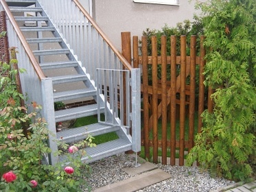 Chata s baz�nem - Ne��rka a Lu�nice - ji�n� �echy