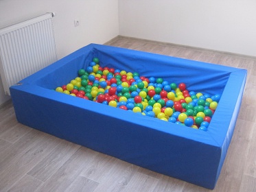 Chata s baz�nem - Ne��rka a Lu�nice - ji�n� �echy