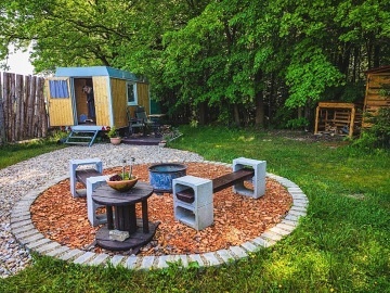 Glamping u lesa - Jiho�esk� maringotka - T�ebo�sko