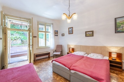 Chalupa K�ivokl�tsko - Berounka - hrad K�ivokl�t