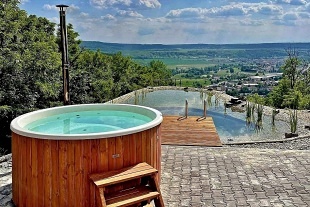 Glamping koupac jezrko a wellness - jin Morava
