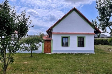 Jiho�esk� chalupa s baz�nem - Vesel� nad Lu�nic�