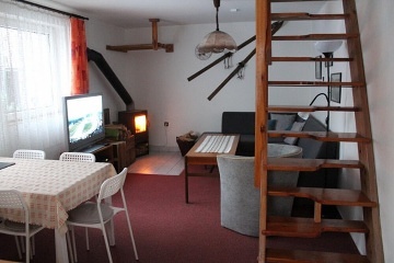 Chata Studen� vrch - Velk� De�tn� - Orlick� hory