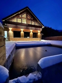 Wellness chata s bazénem - Medvědí hora