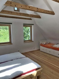 Chata se saunou - Rozhledna Vl Hora - Doubice