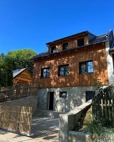 Chalupa sauna a kachlov� kamna - stezka Povyd��
