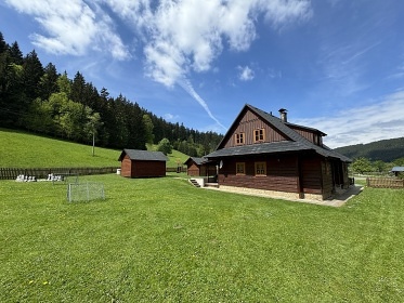 Valašská roubenka - Javorníky a Beskydy - Leskové