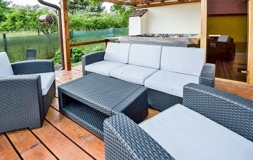 Chata u hradu Bouzov - sauna, vivka a jezrko